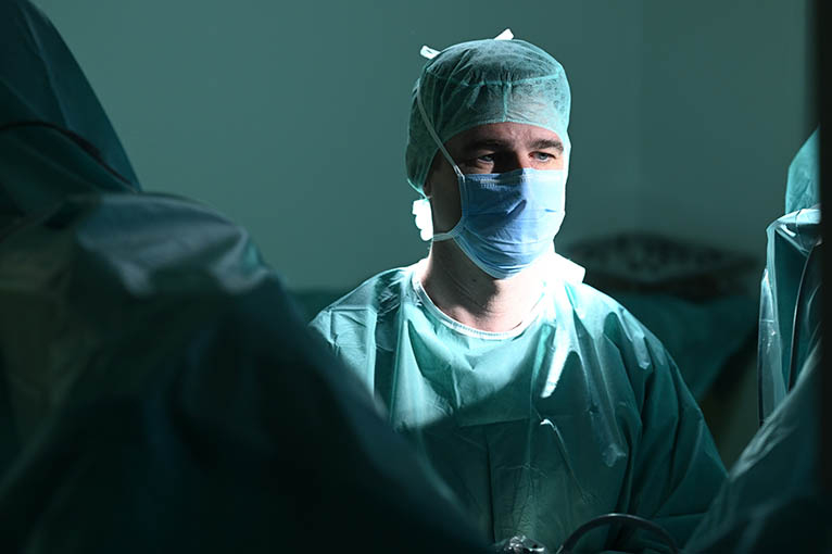 Prof. Kriegmair operiert im Zentrum fuer gutartige Prostataerkrankungen