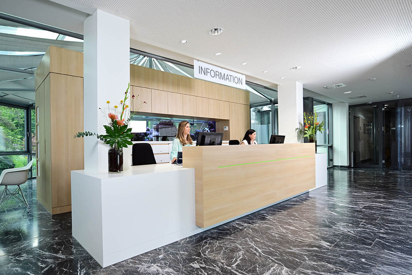 Eingangsbereich der Urologischen Klinik München Planegg
