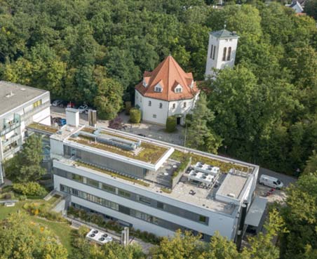 Bild Waldkirche neben der Urologischen Klinik München - Planegg