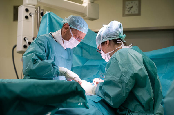 Operation bei gutartigen Hodenerkrankungen